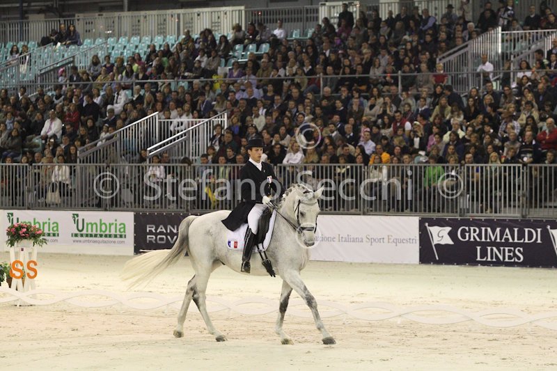 DUPERDU_PASSE PARTOUT_MILANO_2011_SS3_9598.jpg